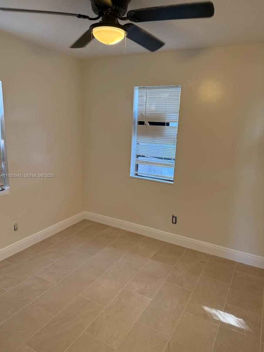 LINCOLN PARK FIRST ADD - Residential Lease