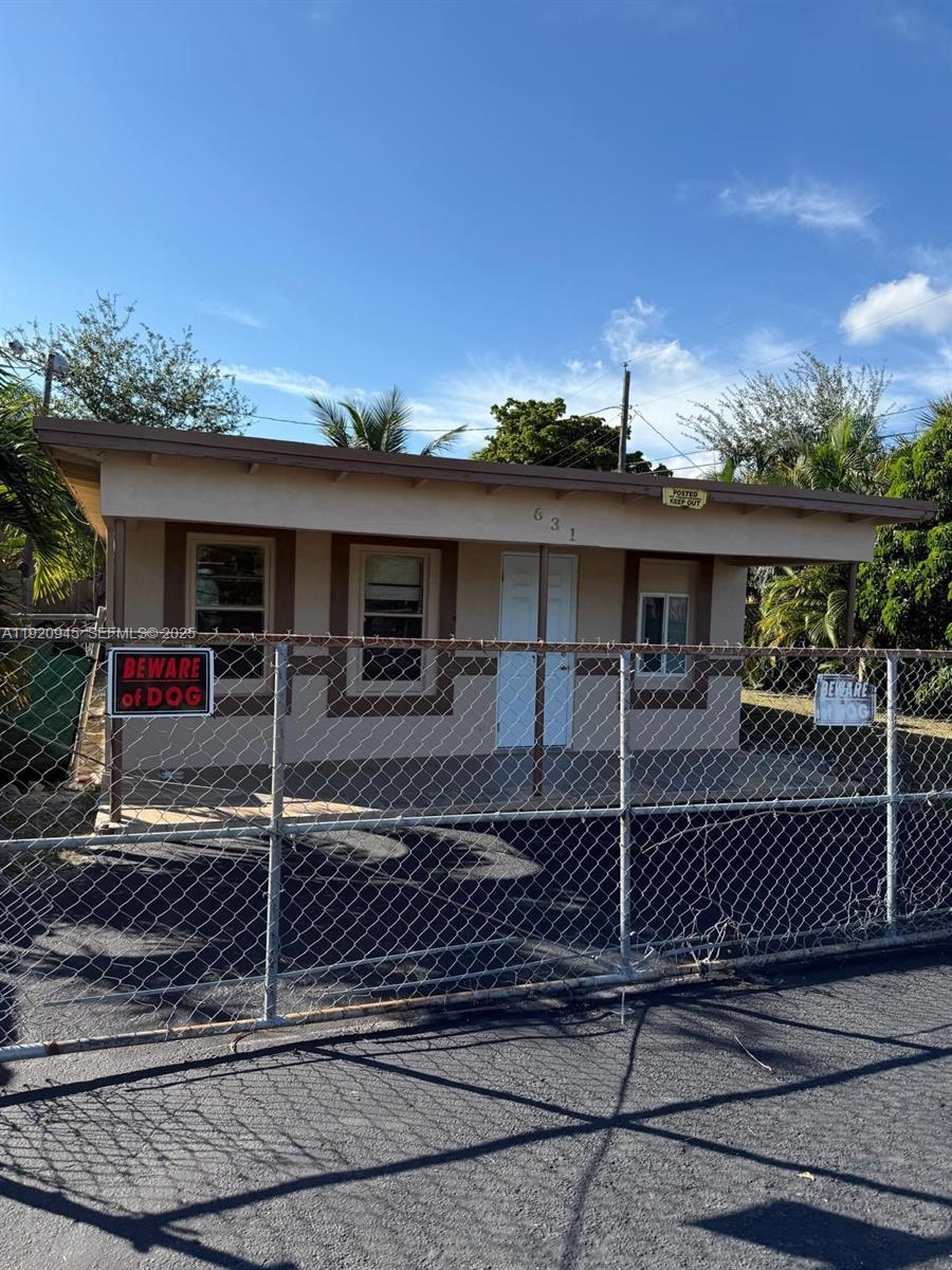 LINCOLN PARK FIRST ADD - Residential Lease