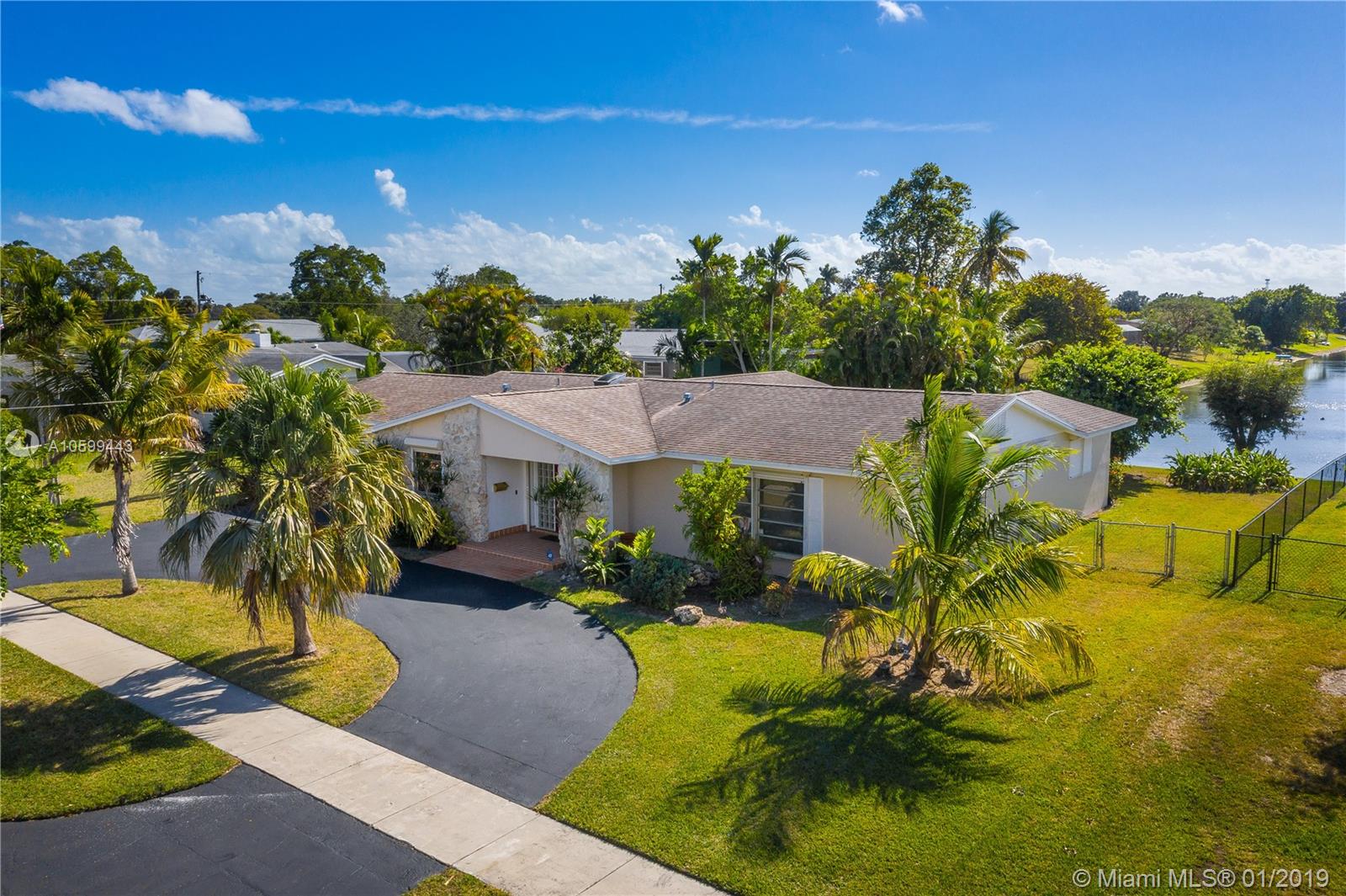 PALMETTO COUNTRY CLUB EST - Residential