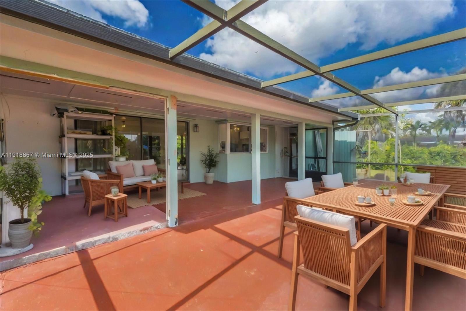 PALMETTO COUNTRY CLUB EST - Residential