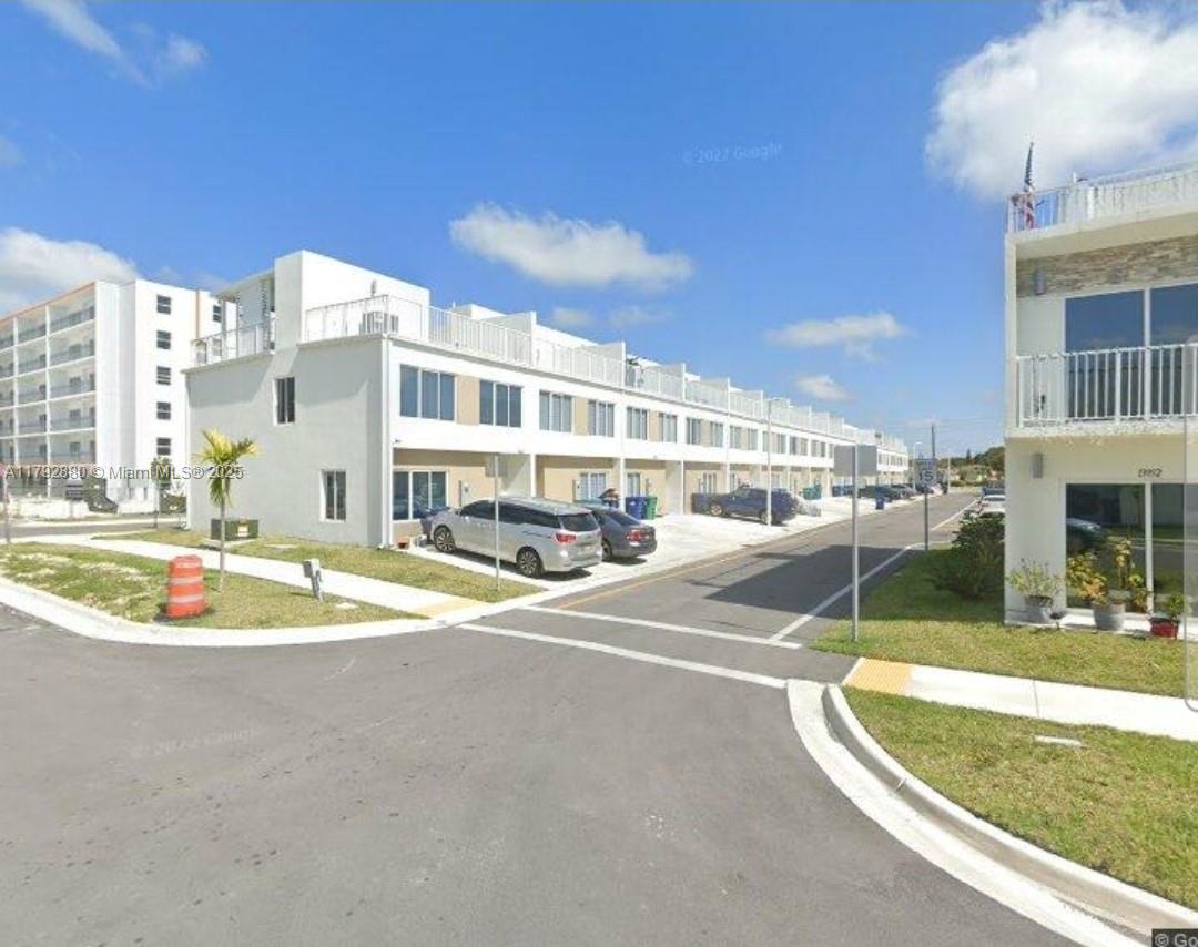 PARADISE GARDENS - Residential