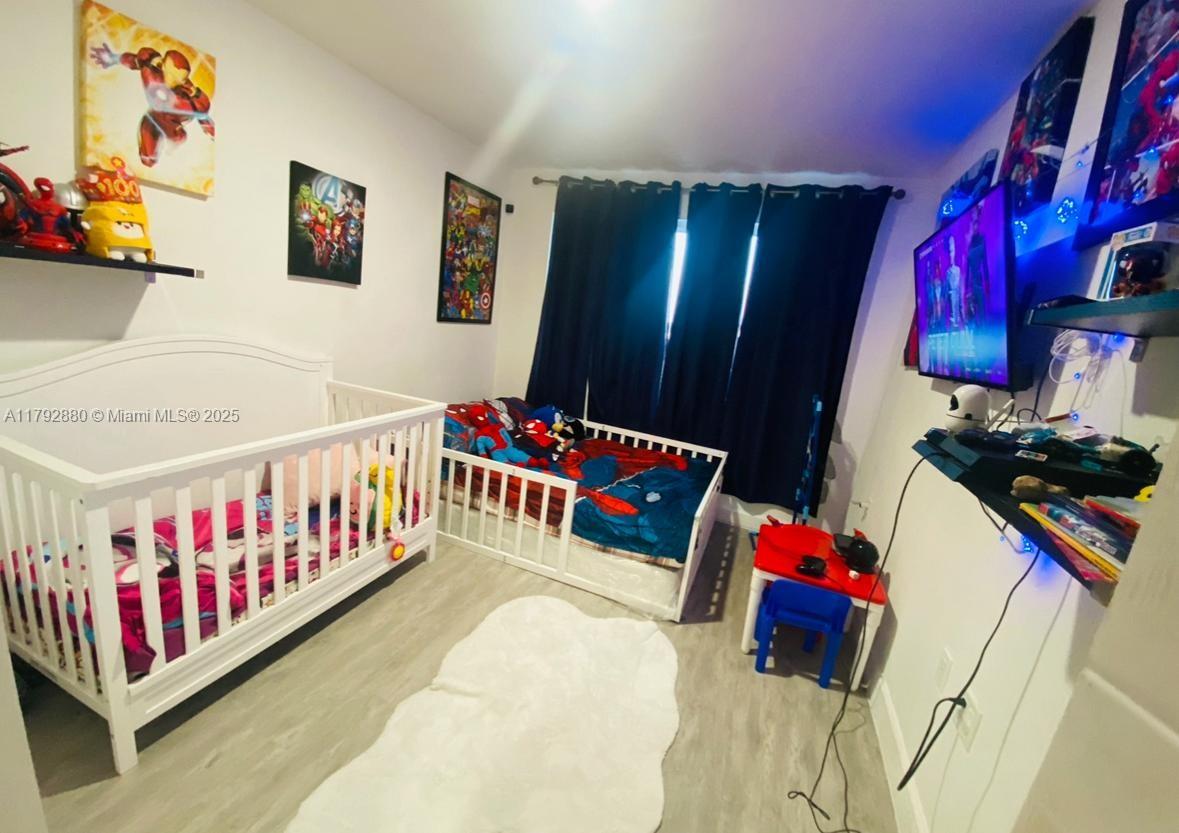 PARADISE GARDENS - Residential