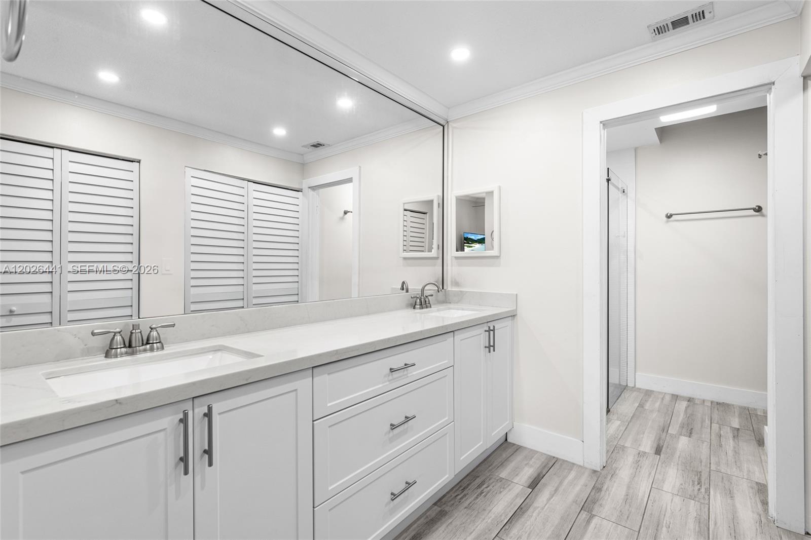 WATERFORD - Residential