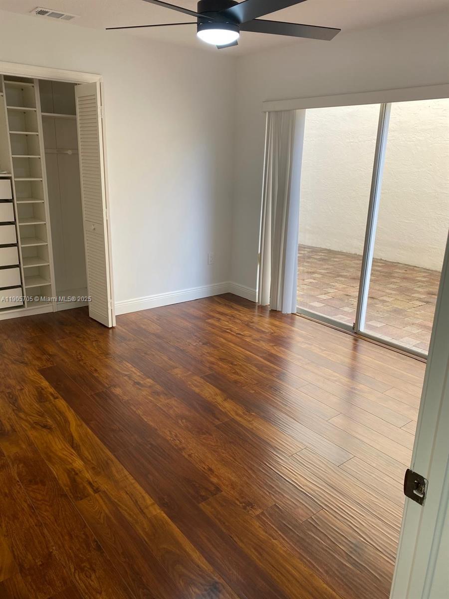 DORAL GLEN T-17816 - Residential Lease