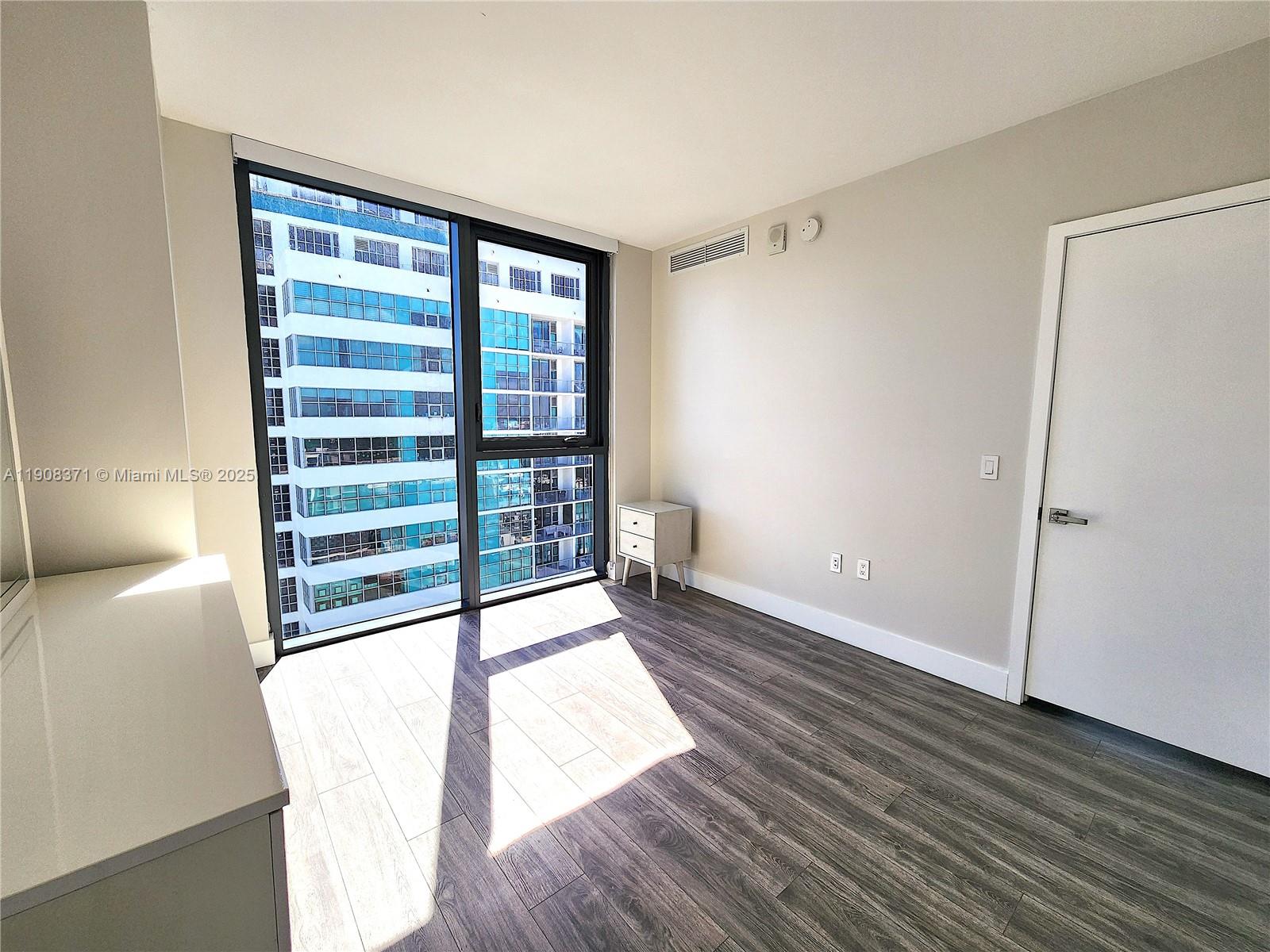3401 MIDTOWN CONDO - Residential Lease