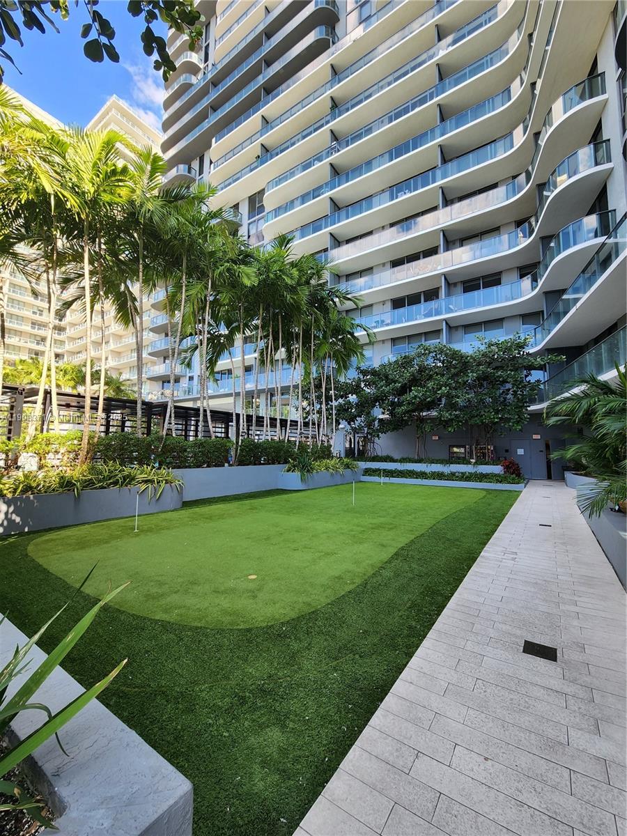 3401 MIDTOWN CONDO - Residential Lease