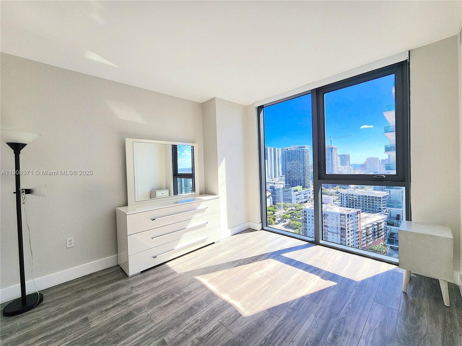 3401 MIDTOWN CONDO - Residential Lease