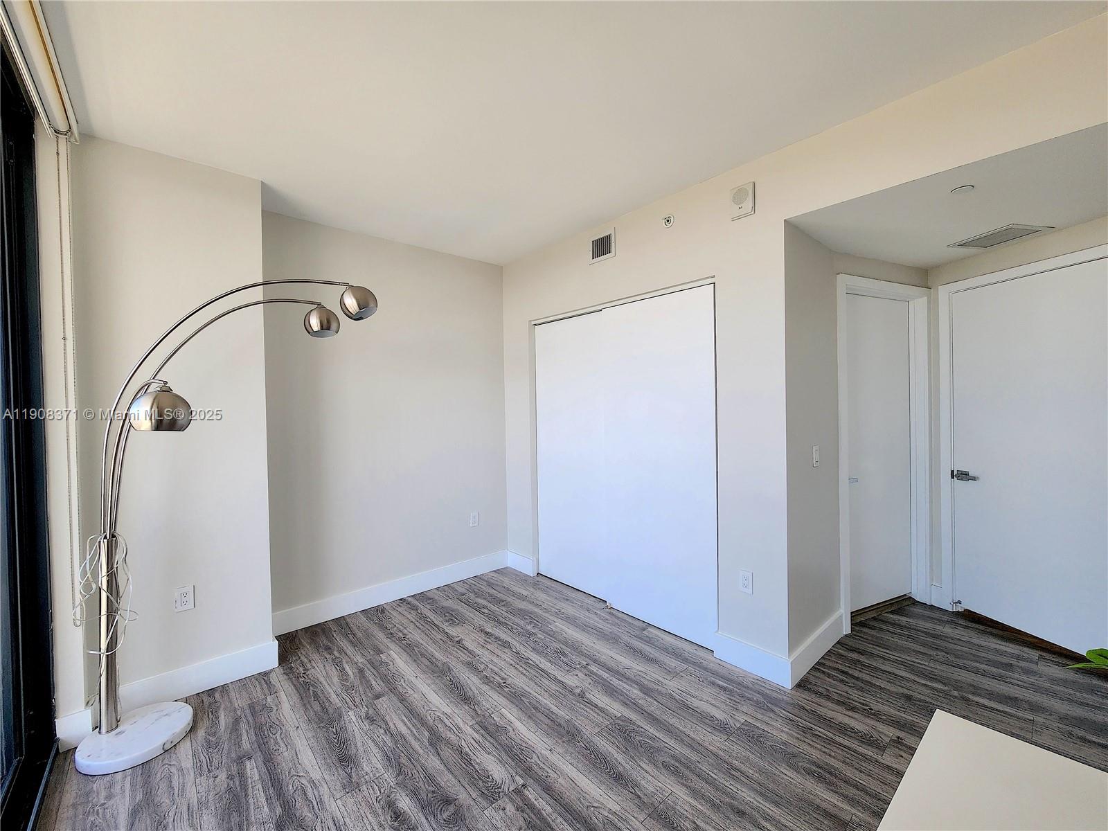 3401 MIDTOWN CONDO - Residential Lease