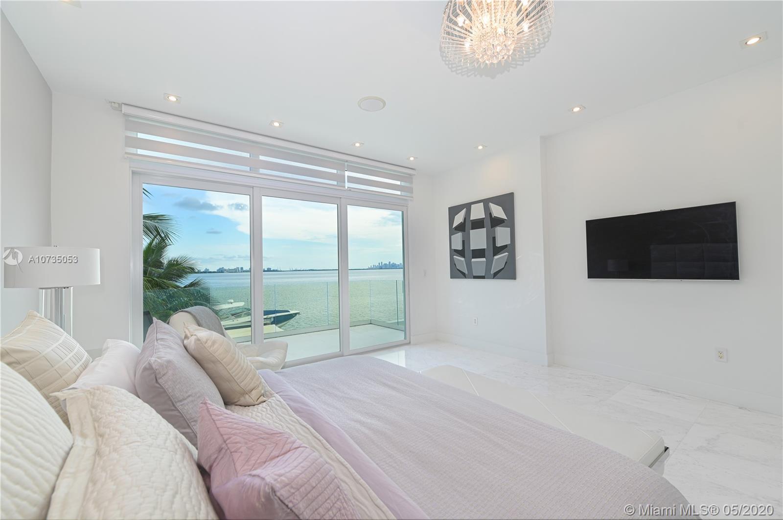 ISLE OF NORMANDY MIAMI VI - Residential