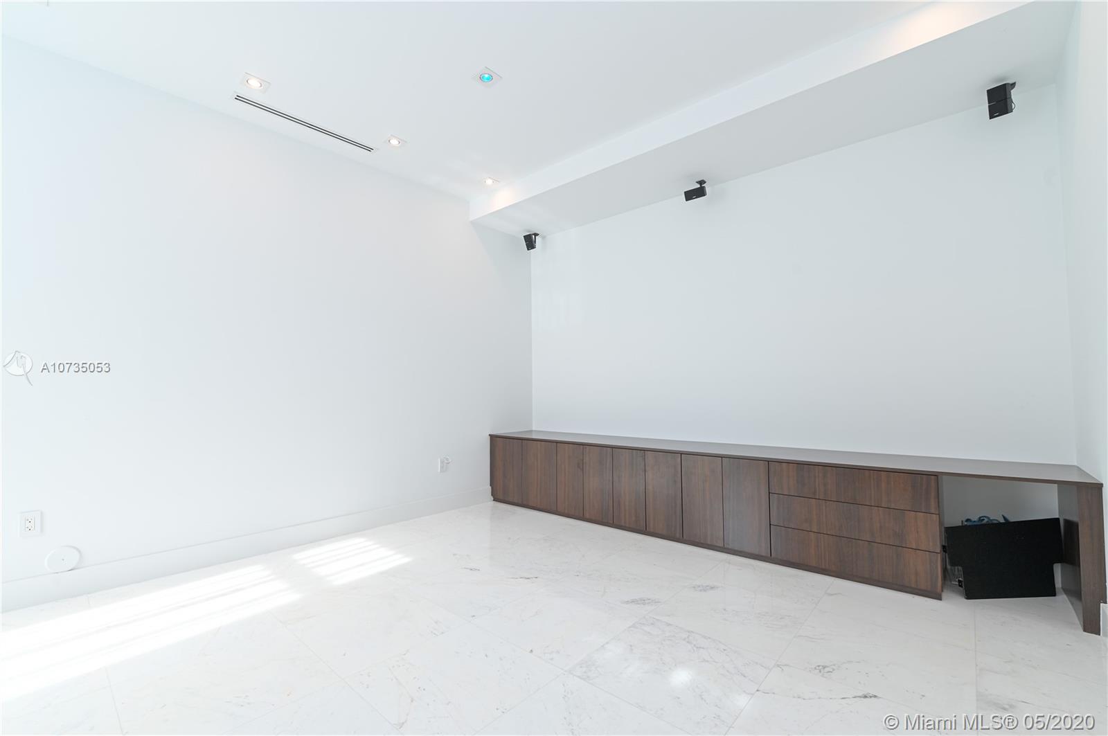 ISLE OF NORMANDY MIAMI VI - Residential