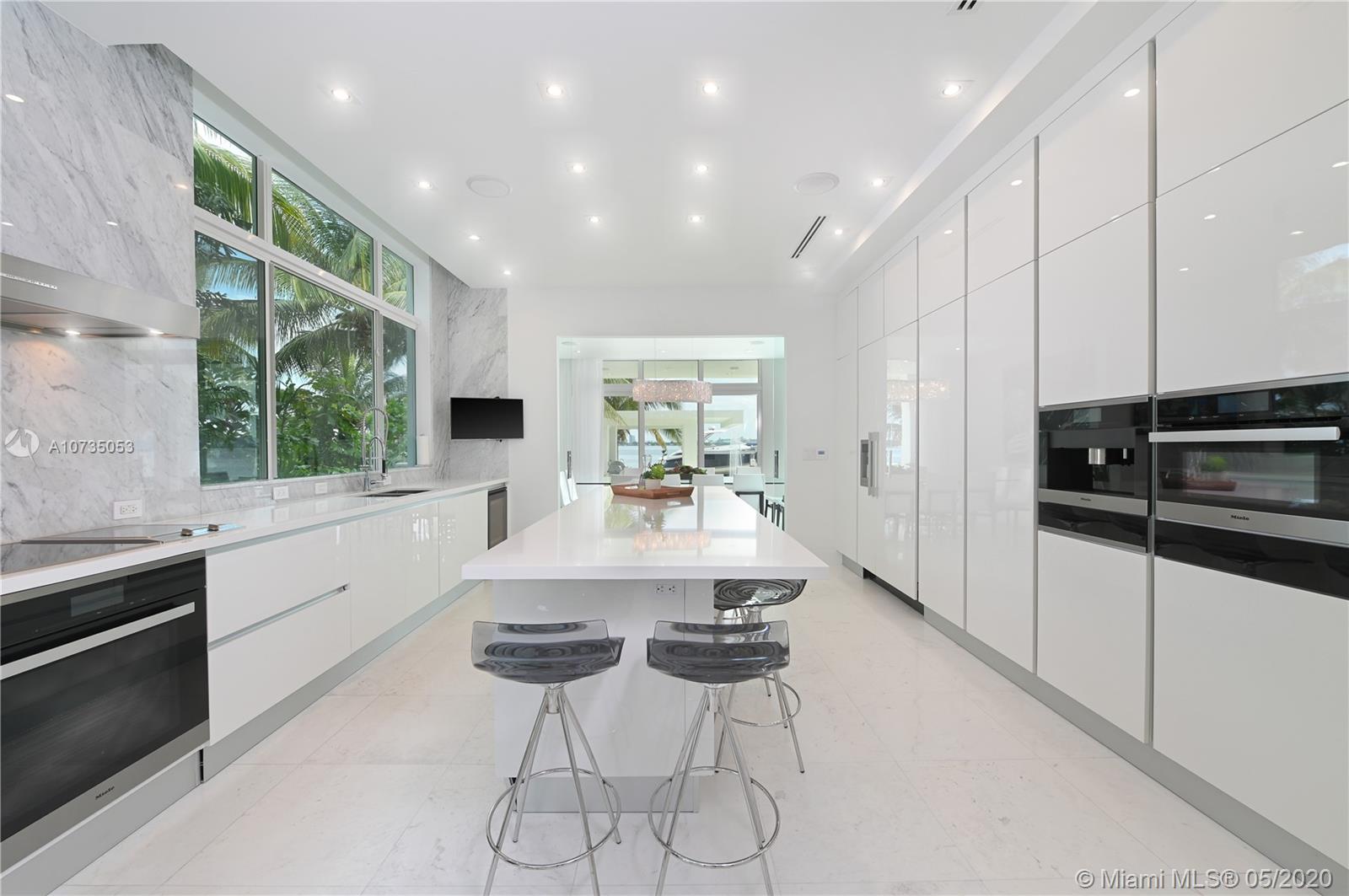 ISLE OF NORMANDY MIAMI VI - Residential