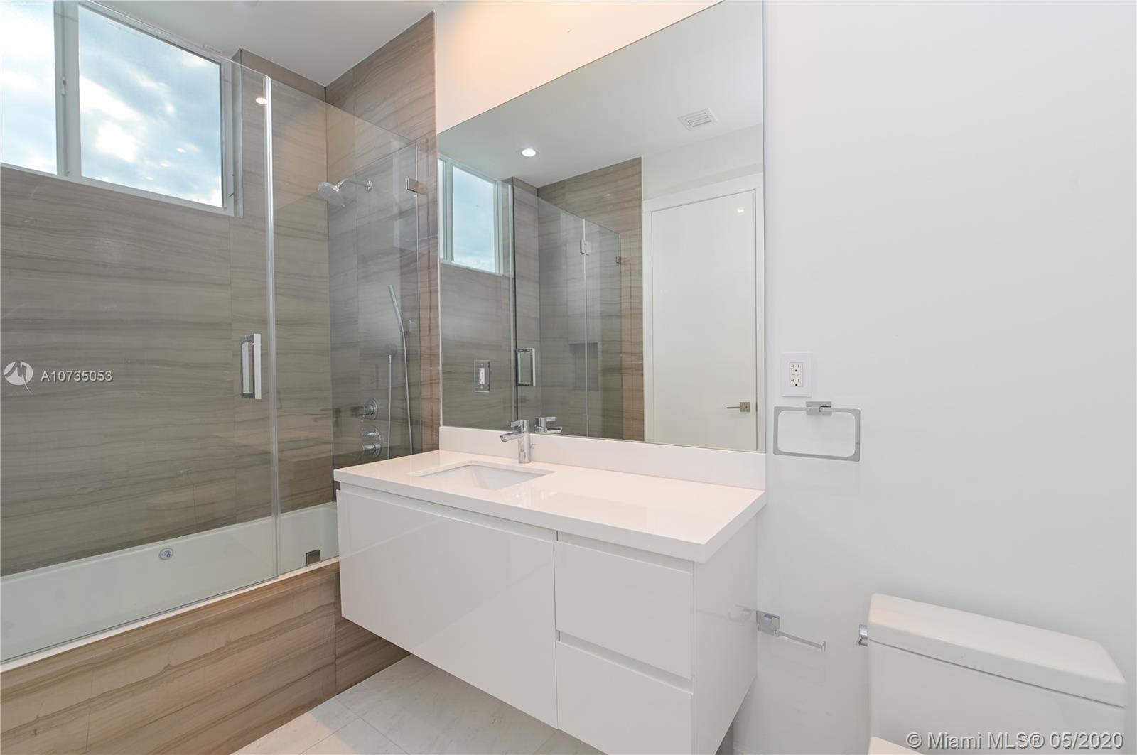 ISLE OF NORMANDY MIAMI VI - Residential