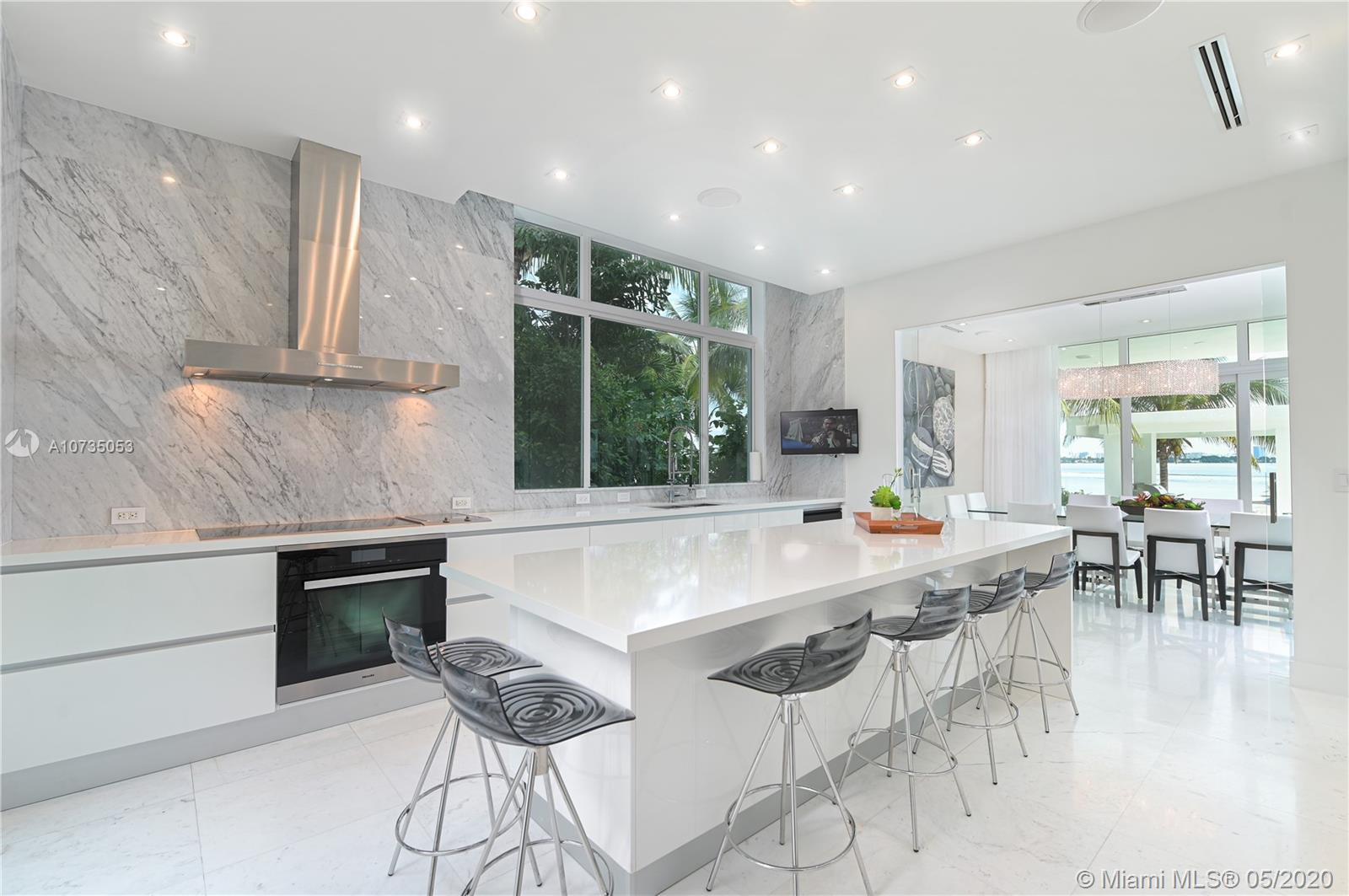 ISLE OF NORMANDY MIAMI VI - Residential