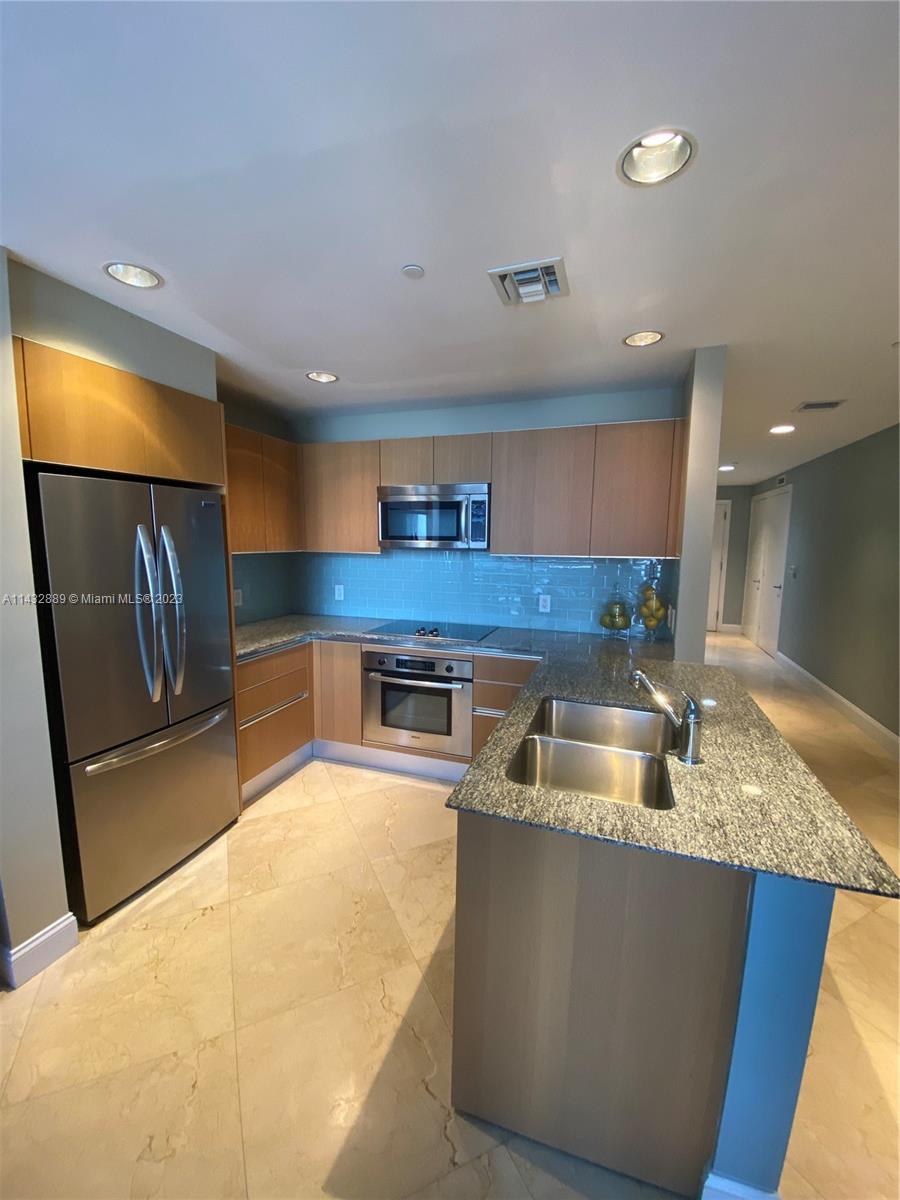 1060 BRICKELL CONDO - Residential Lease