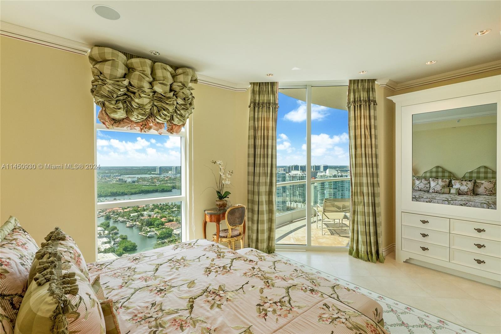 TURNBERRY OCEAN COLONY SO - Residential