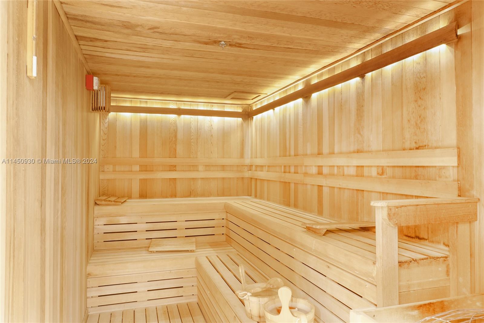 TURNBERRY OCEAN COLONY SO - Residential