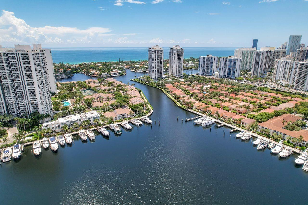 3552 Magellan Cir 122
