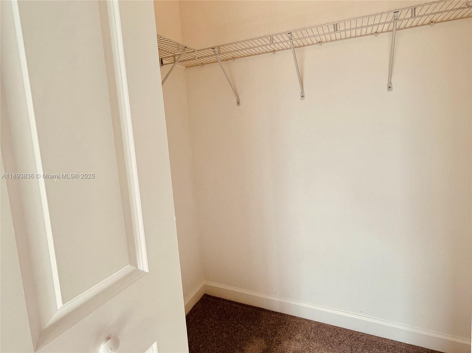 SILVER PALM RESIDENTIAL H - Residential Lease