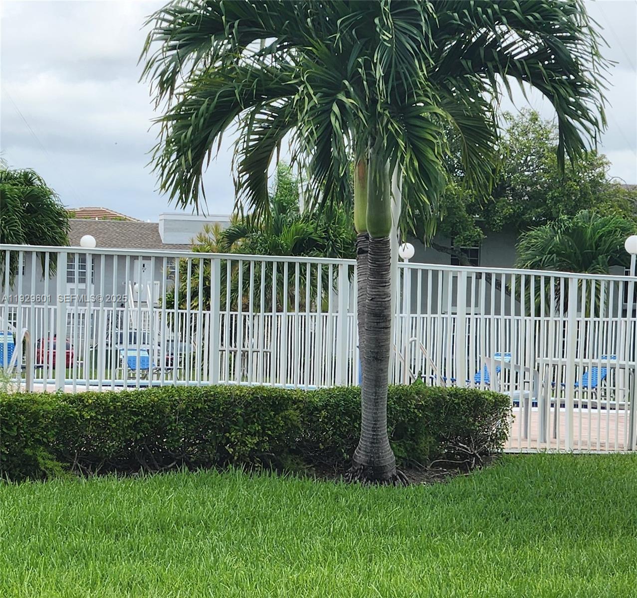 MONTEREY VILLAGE-TWO COND - Residential