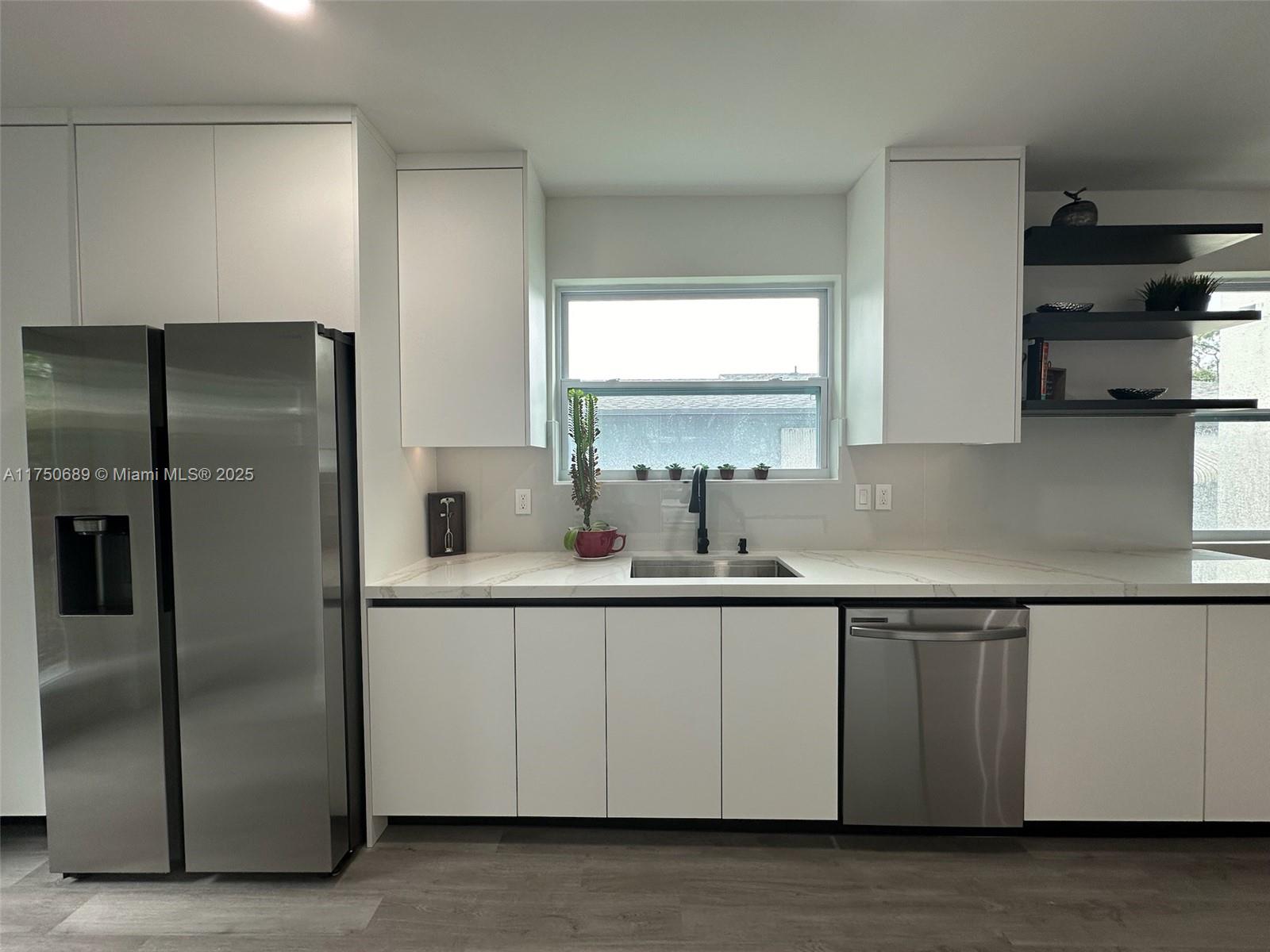 17TH AVE MANOR - Residential