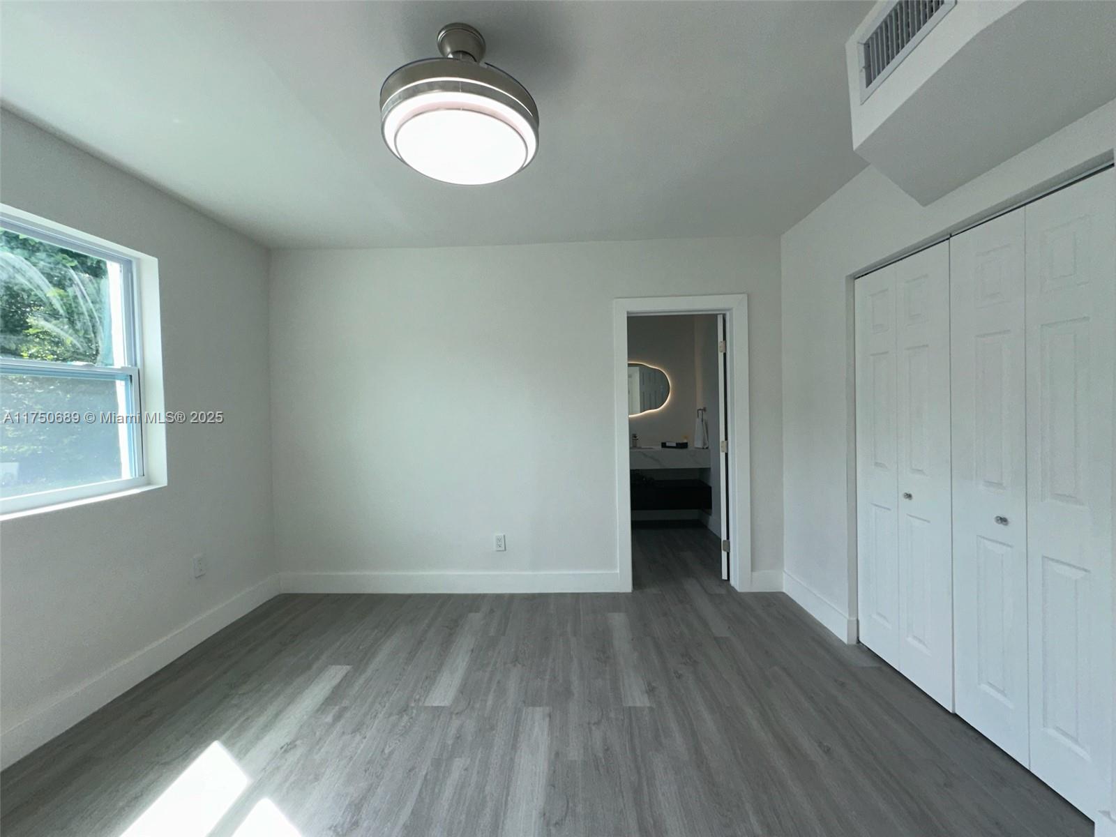 17TH AVE MANOR - Residential