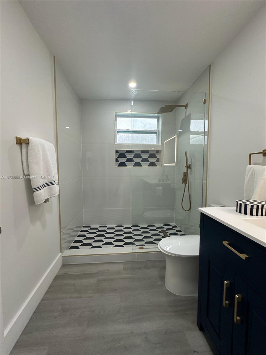 17TH AVE MANOR - Residential
