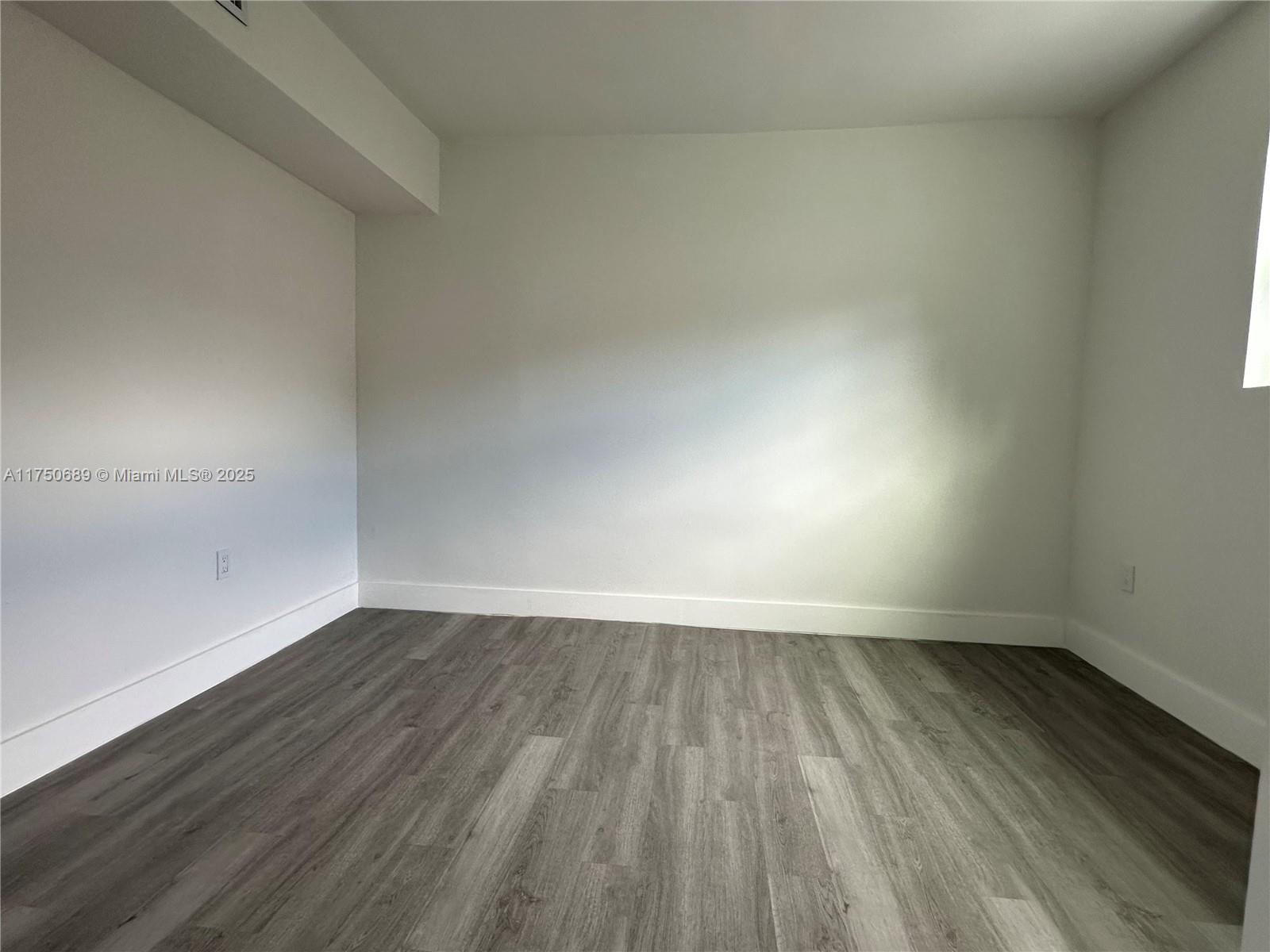 17TH AVE MANOR - Residential