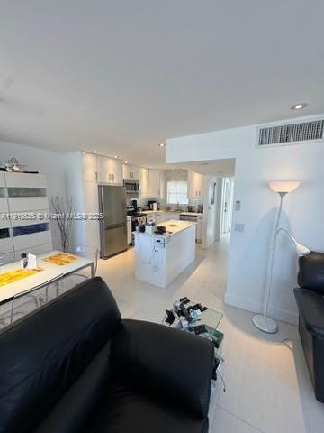 WESTCHESTER ARMS CO-OP - Residential