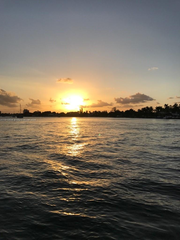 WESTCHESTER ARMS CO-OP - Residential