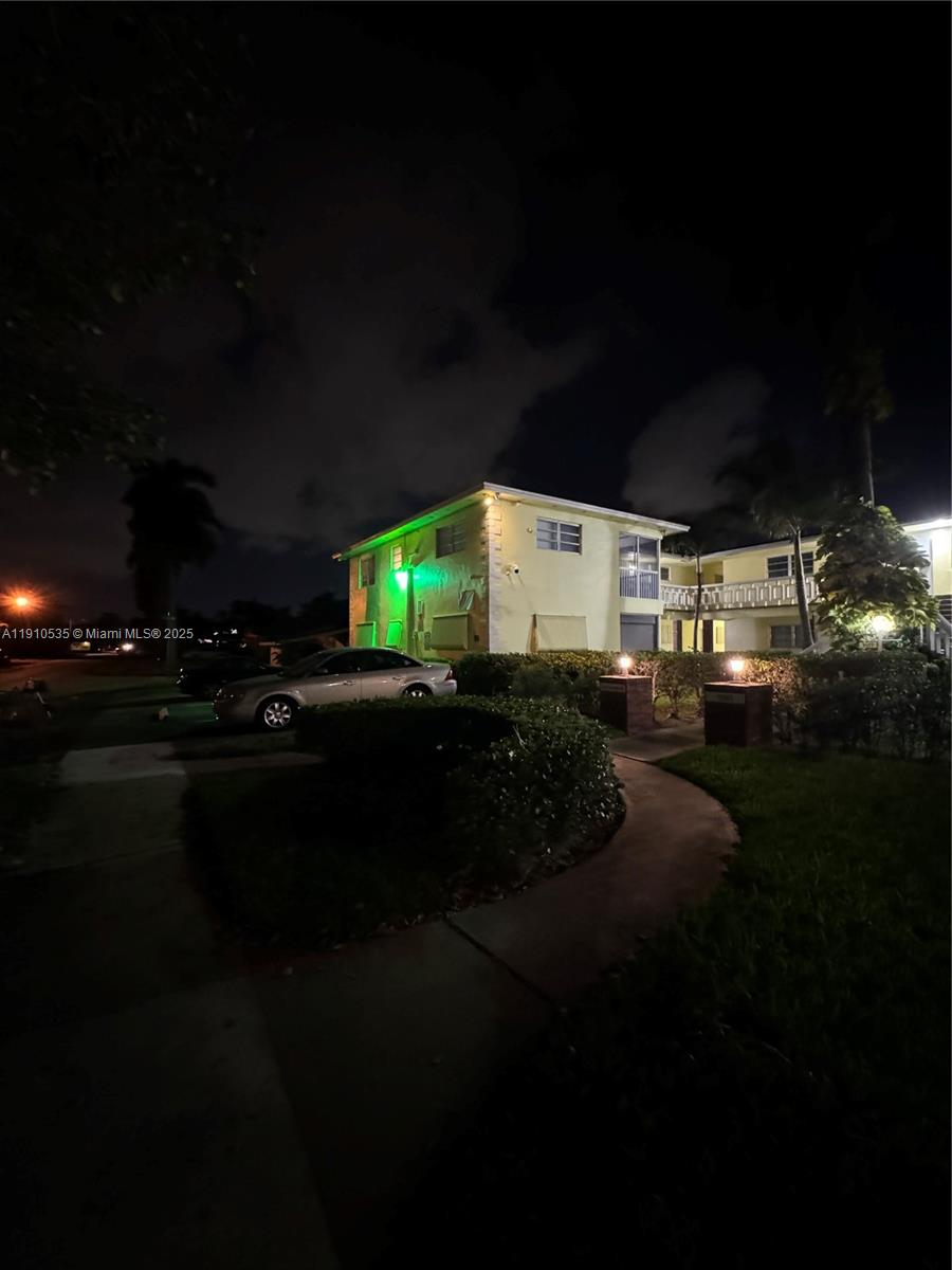 WESTCHESTER ARMS CO-OP - Residential