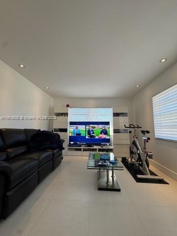 WESTCHESTER ARMS CO-OP - Residential