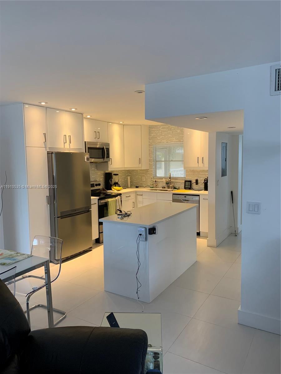 WESTCHESTER ARMS CO-OP - Residential