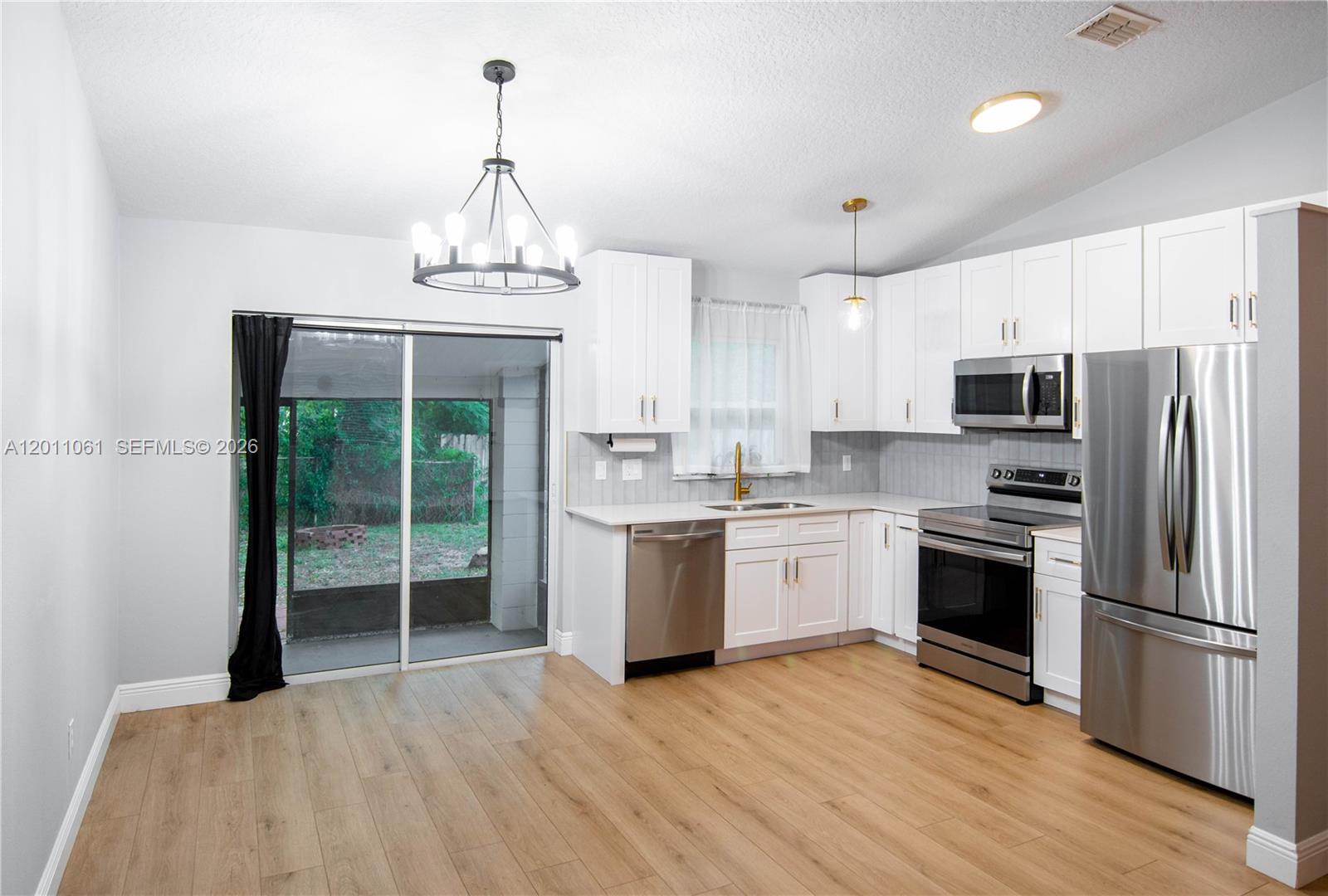 LITTLE LAKE PARK - Residential