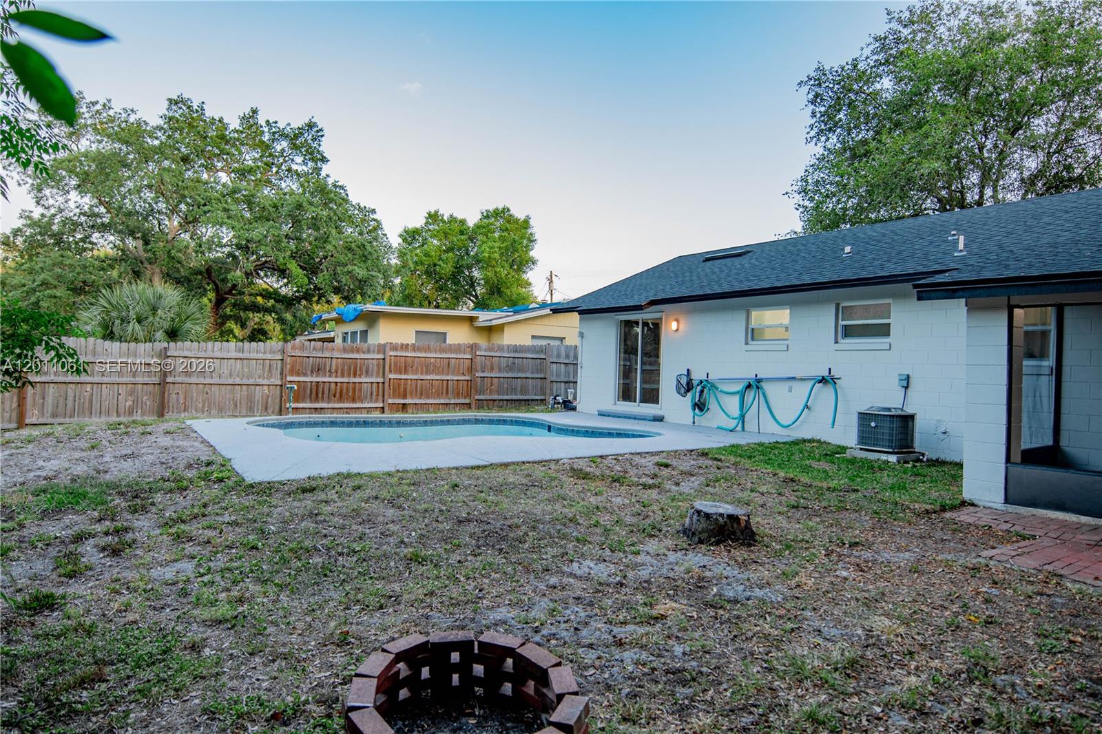 LITTLE LAKE PARK - Residential