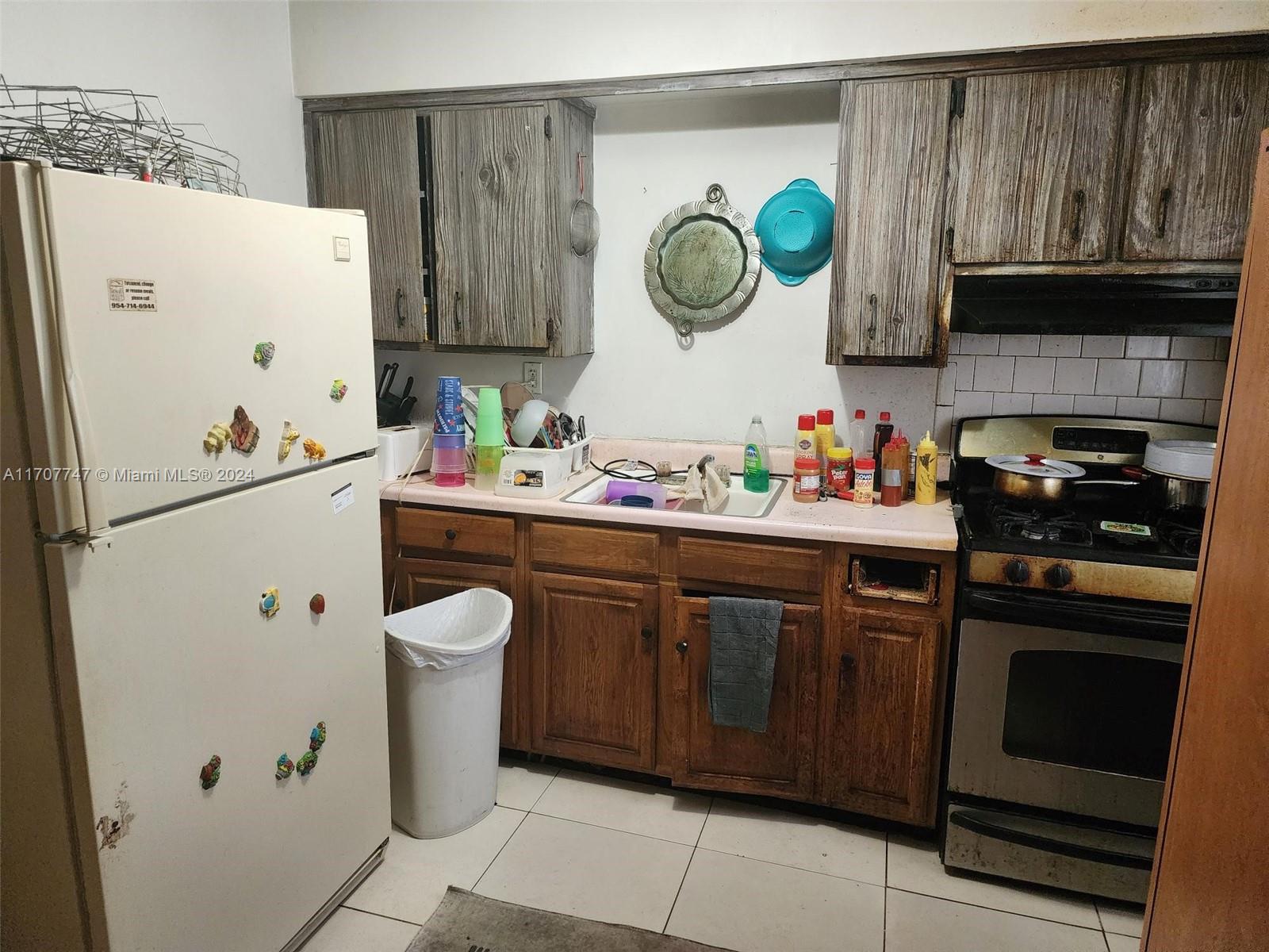 317 NW 3rd St