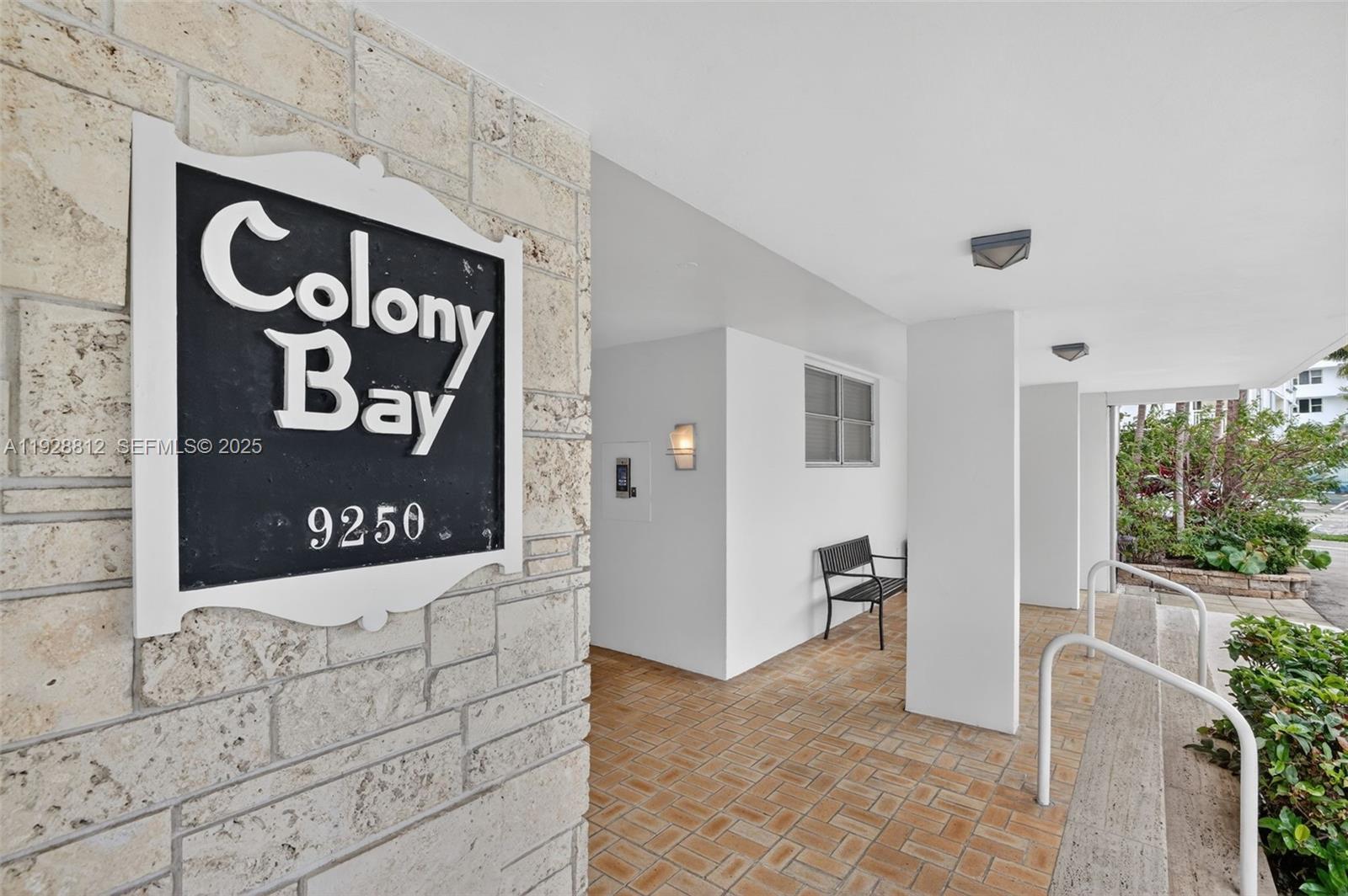 COLONY BAY HARBOR APTS CO - Residential