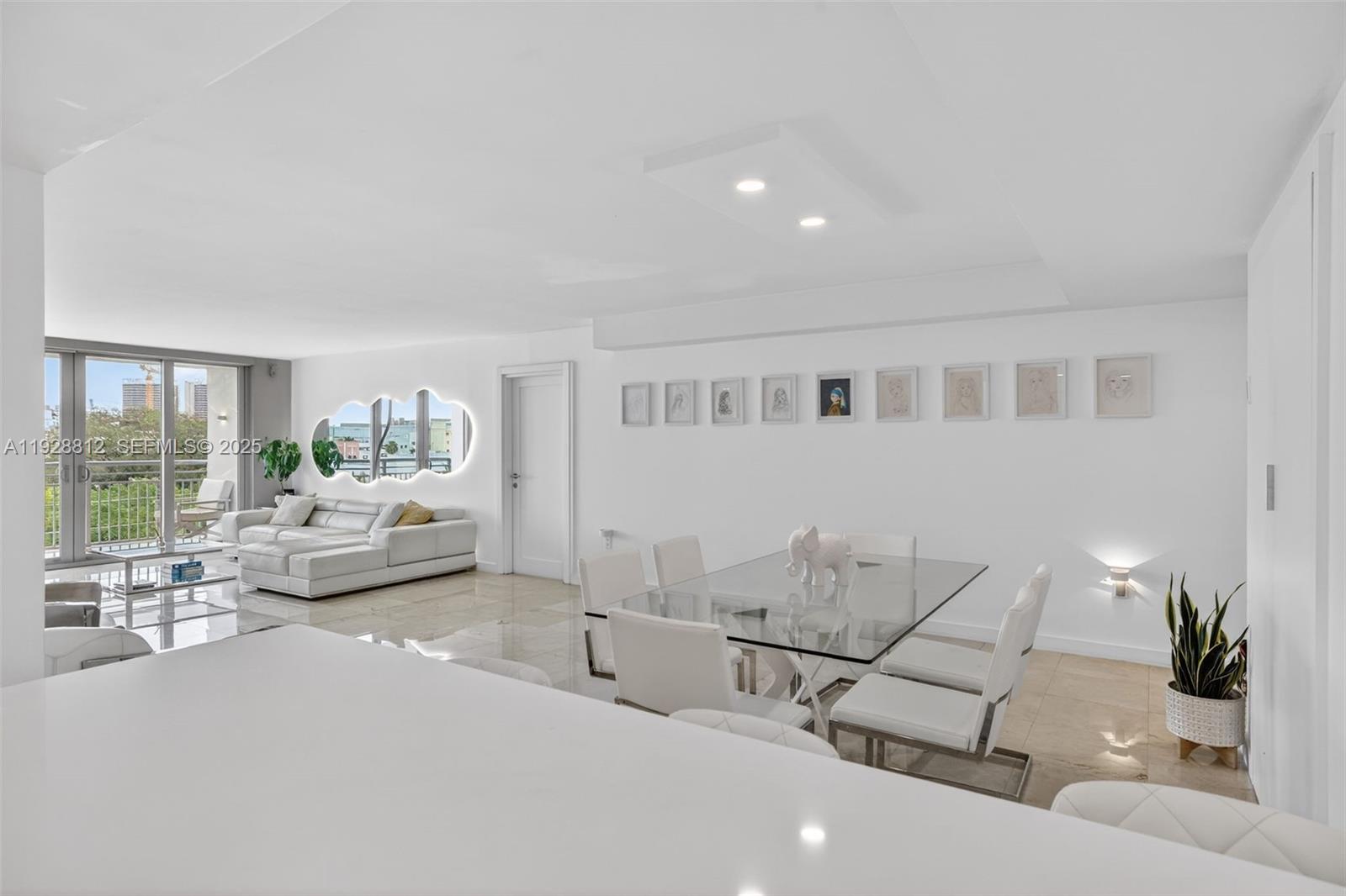 COLONY BAY HARBOR APTS CO - Residential