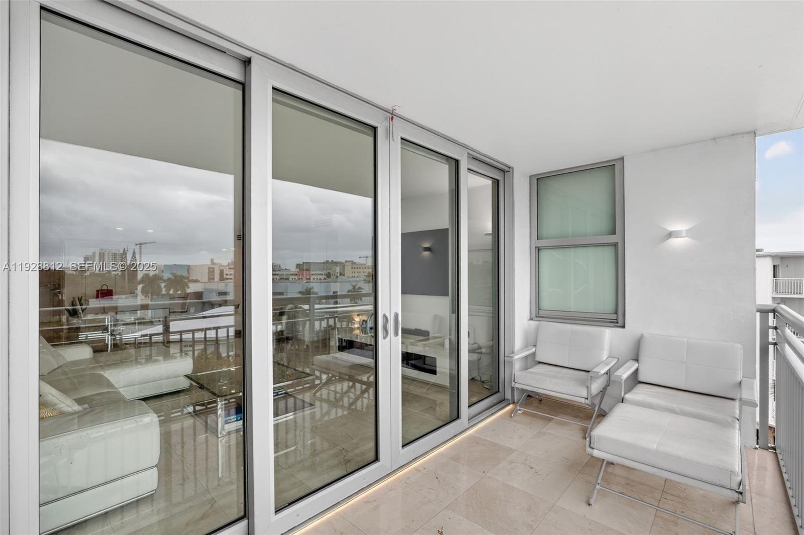 COLONY BAY HARBOR APTS CO - Residential