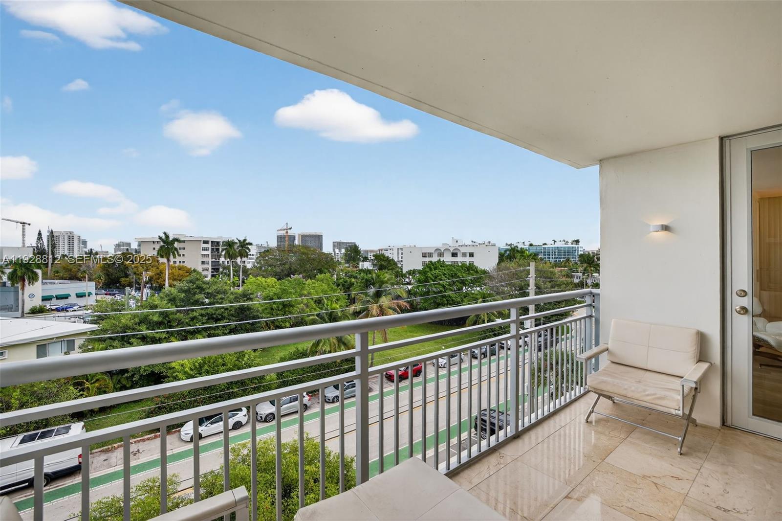 COLONY BAY HARBOR APTS CO - Residential