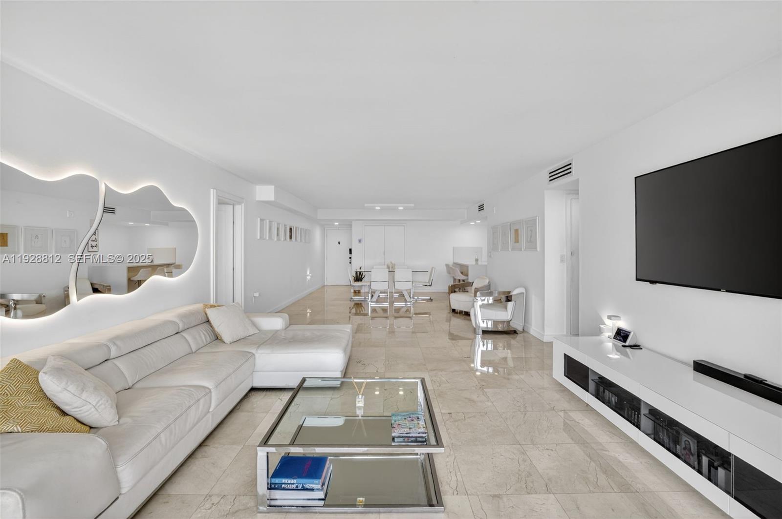 COLONY BAY HARBOR APTS CO - Residential