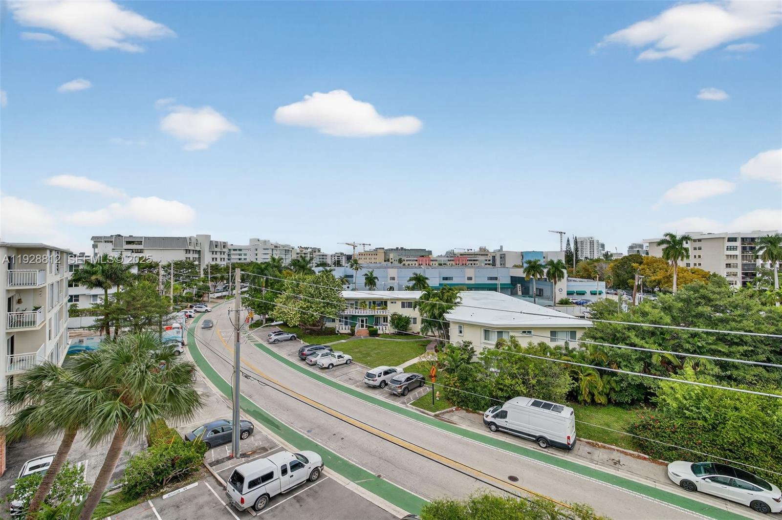 COLONY BAY HARBOR APTS CO - Residential