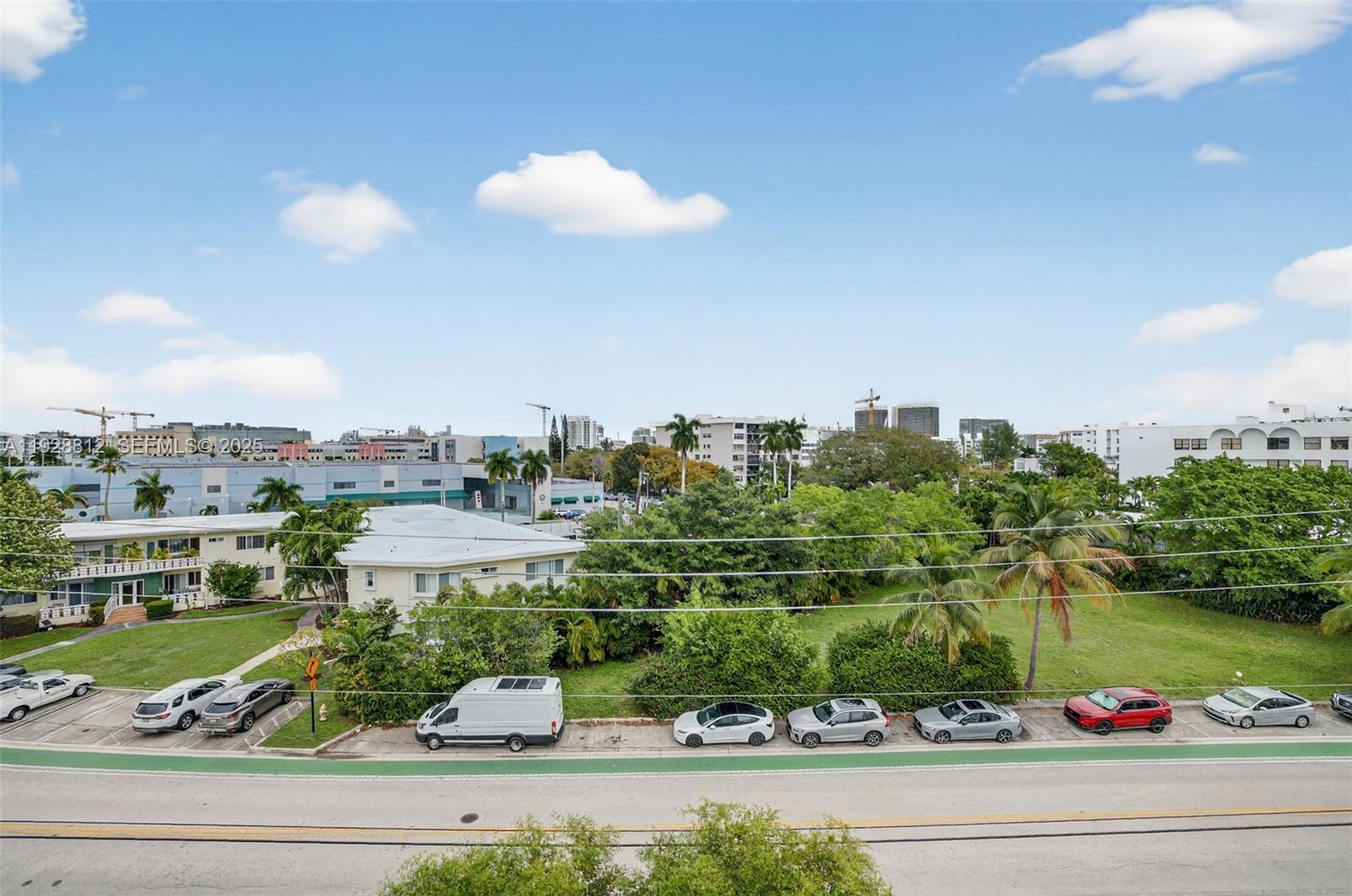 COLONY BAY HARBOR APTS CO - Residential