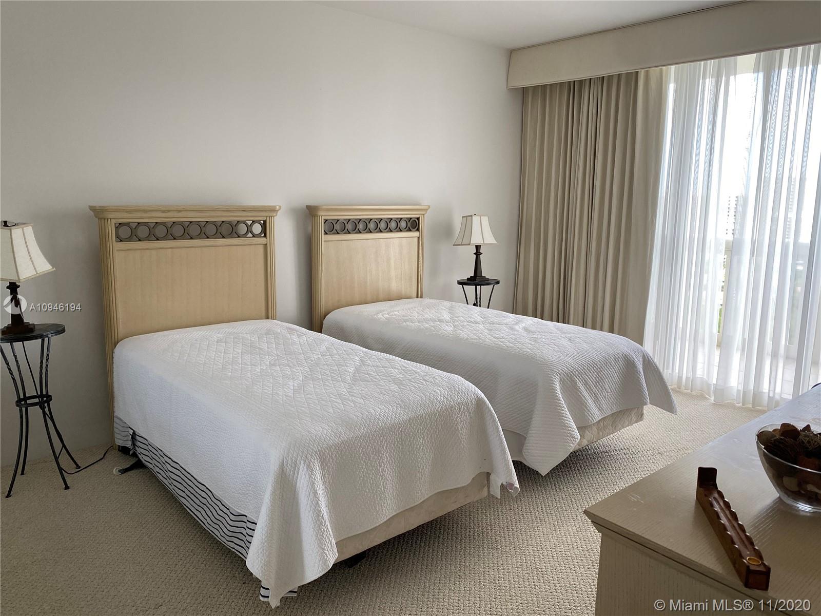 2000 ISL BLVD WILLIAMS IS - Residential