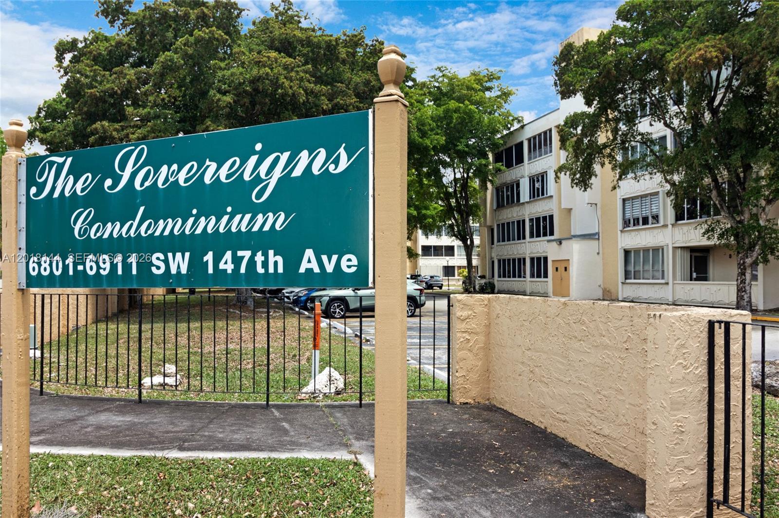 SOVEREIGNS CONDO - Residential