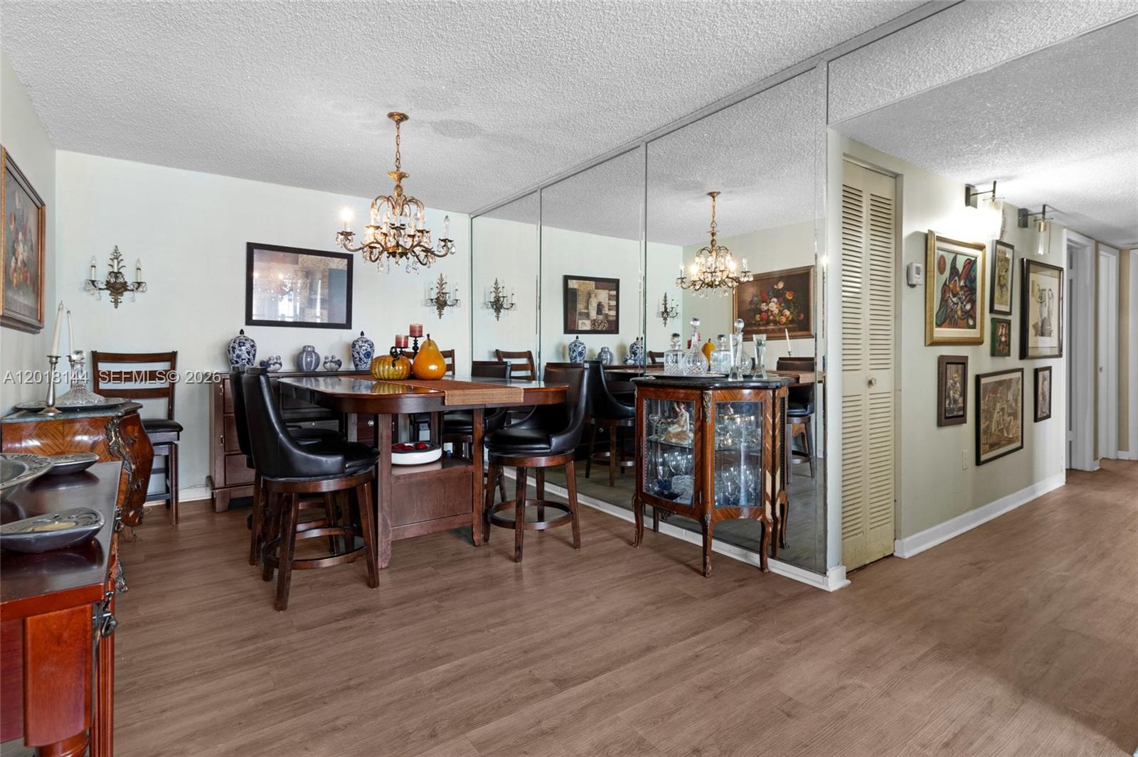 SOVEREIGNS CONDO - Residential