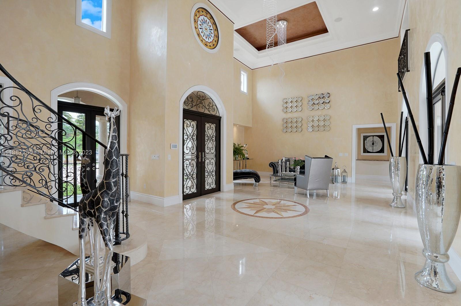 CANEROS FOREST - Residential