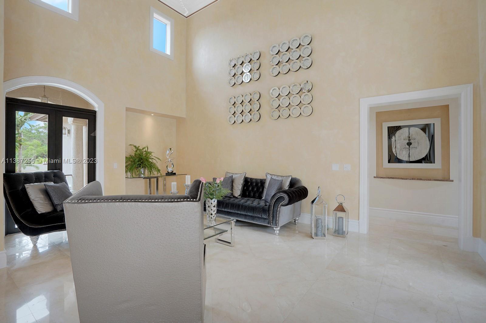 CANEROS FOREST - Residential