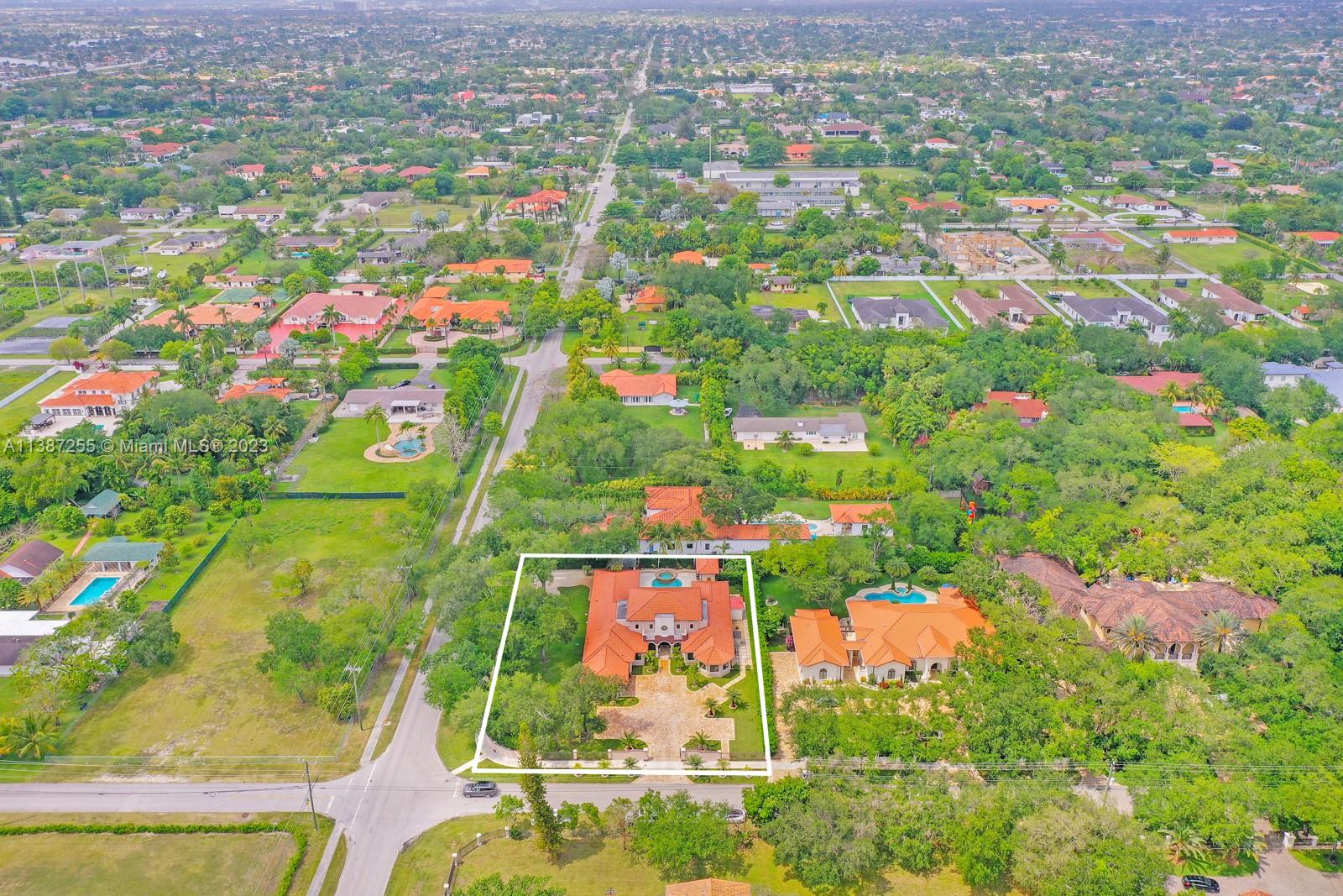 CANEROS FOREST - Residential