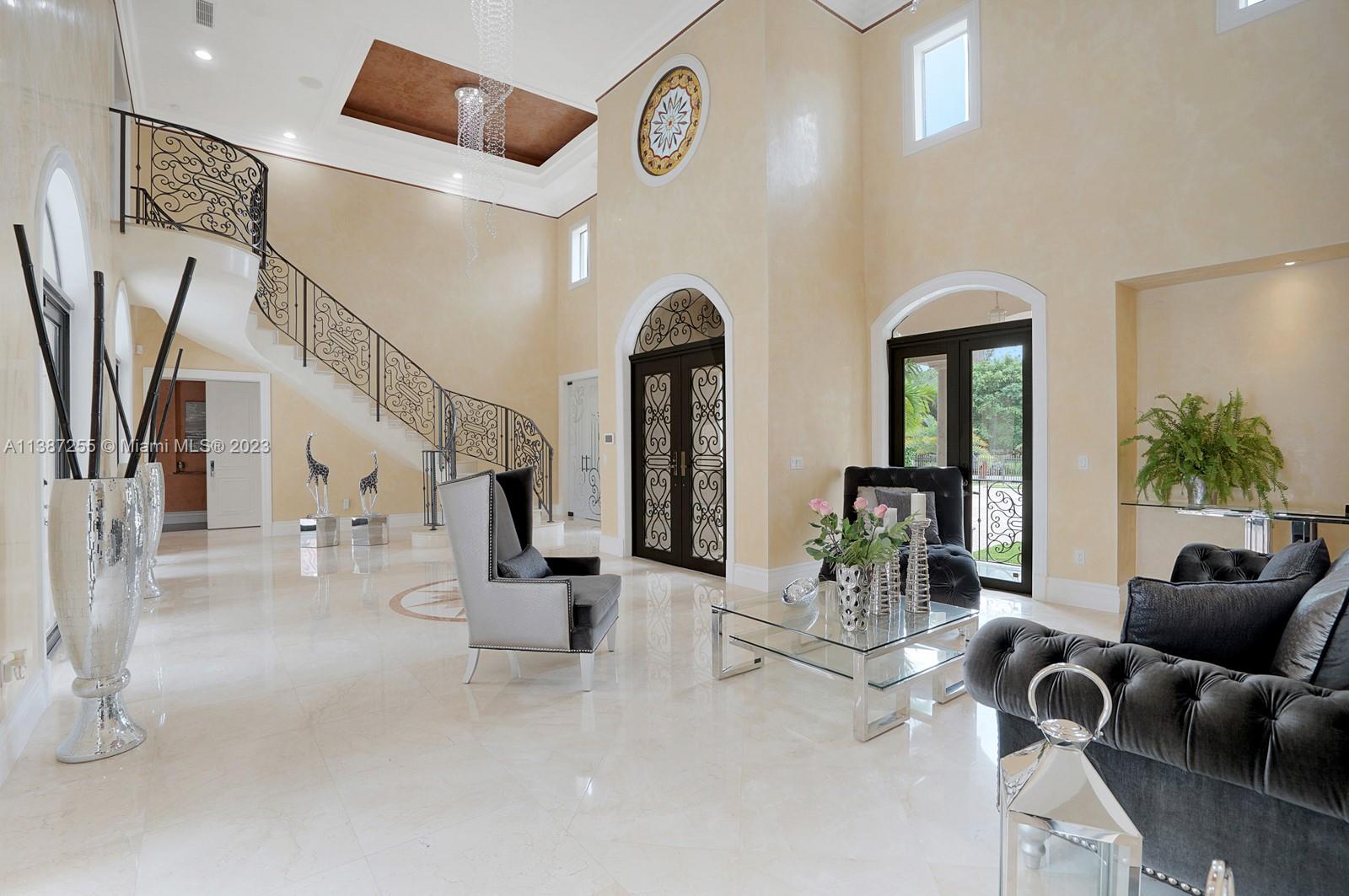 CANEROS FOREST - Residential