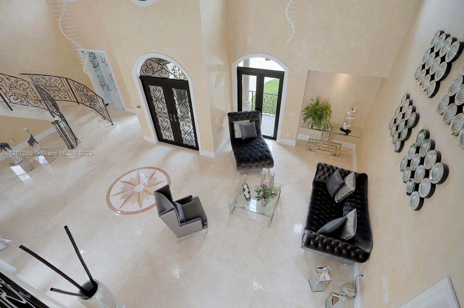 CANEROS FOREST - Residential